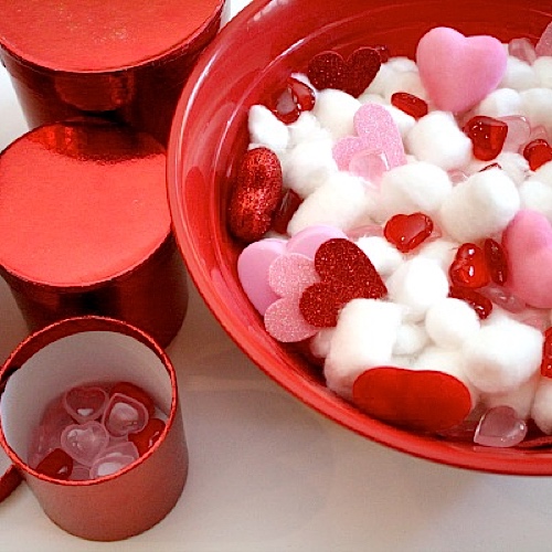 valentine sensory bin example