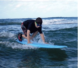 Vejas surfing.