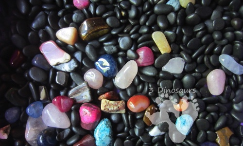 how to make your own rock sensory bin