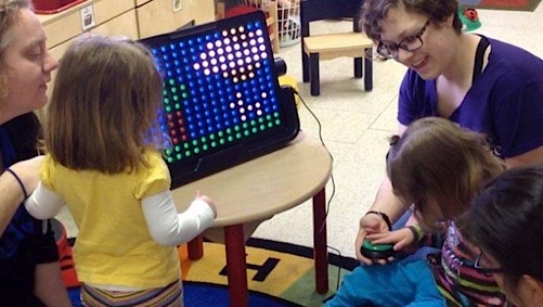 children learning about weather with the LightAide