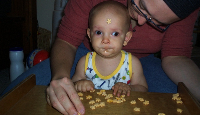 Ivan eating puffs