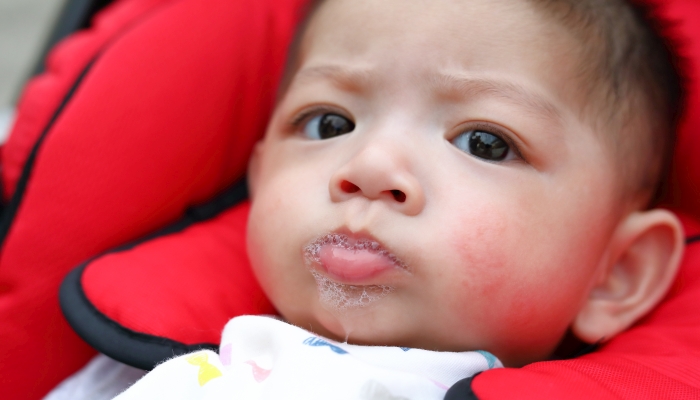 baby rash around mouth after eating eggs