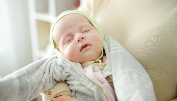 Baby sleep quietly without pacifier.