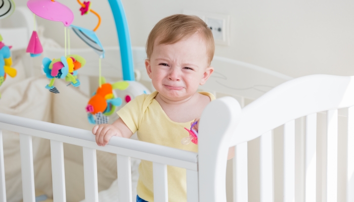 Baby unable to sleep in a crib