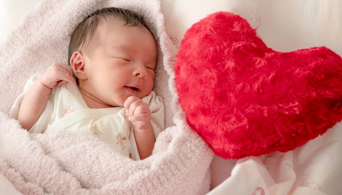 Japanese cute baby and a heart.