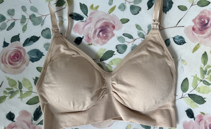 7 Best Nursing Bras for Large Breasts in 2023