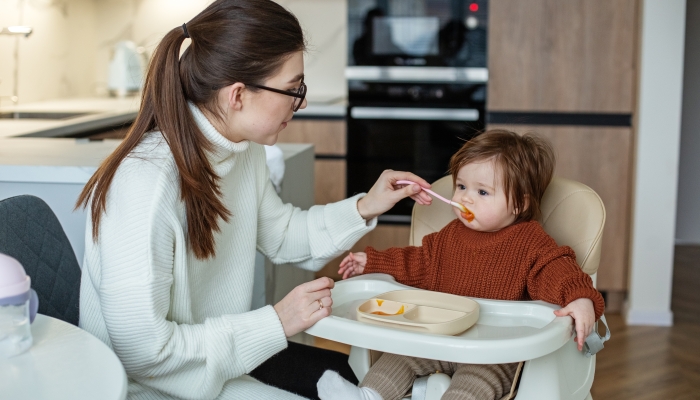 Delicious apple puree for babies.