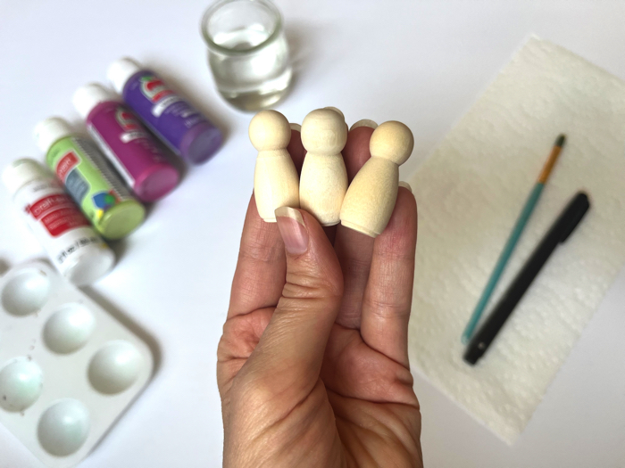 How to paint peg dolls.