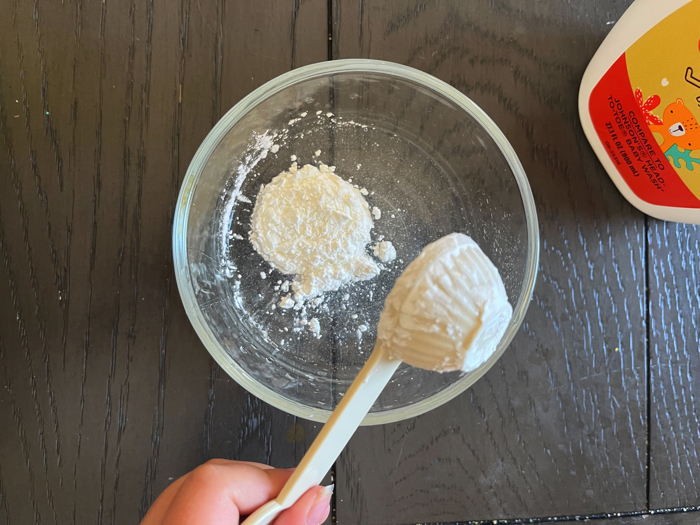 Ingredients for DIY Bath Paints.